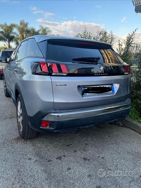 Usata Peugeot 3008 120 CV (88 kW) 2016 Grigio SUV