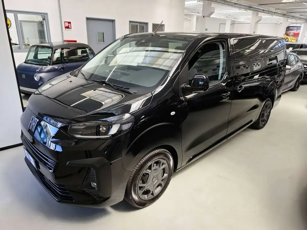 Nuova Fiat Ulysse 131 kW (179 CV) 2025 Nero cinema Monovolume