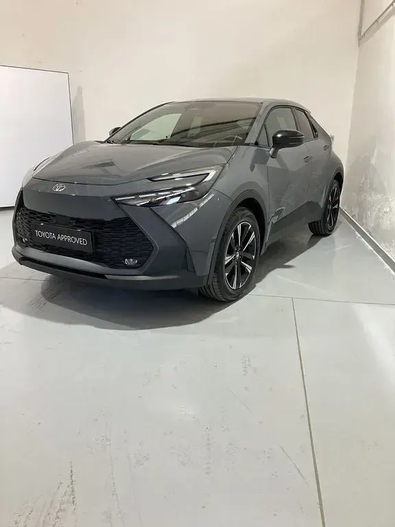 Usata Toyota C-HR Trend 223 CV (164 kW) 2026 Grigio SUV