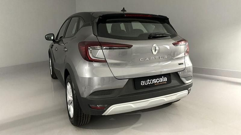 Usata Renault Captur Equilibre 143 CV (105 kW) 2024 Grigio SUV