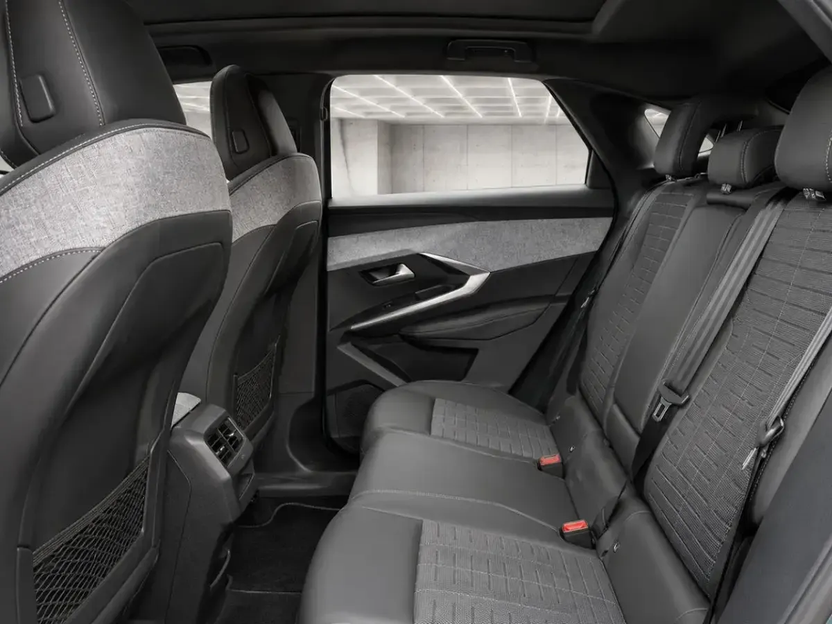 Usata Peugeot 3008 GTi 145 CV (106 kW) 2025 Bianco SUV