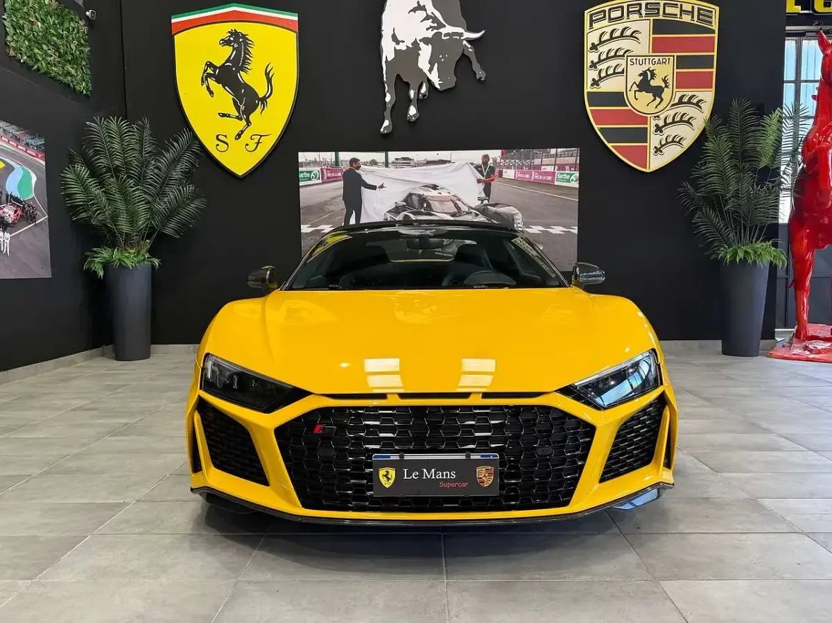 Usata Audi R8 Spyder Performance 620 CV (456 kW) 2019 Vegas yellow Cabrio