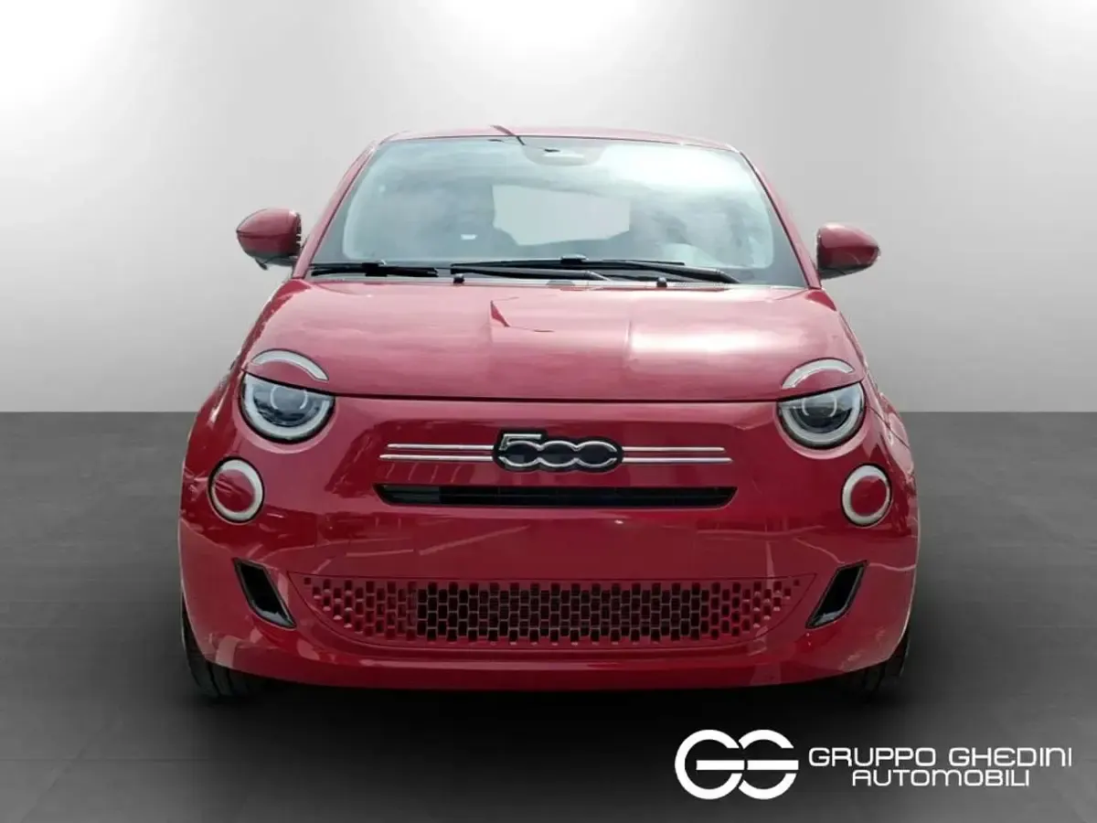 Nuova Fiat 500 65 CV (47 kW) 2026 (red) pastello Berlina