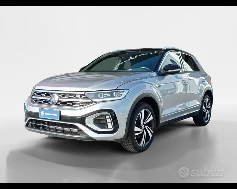 Usata VW T-Roc R-line 110 CV (80 kW) 2022 Grigio chiaro met. SUV