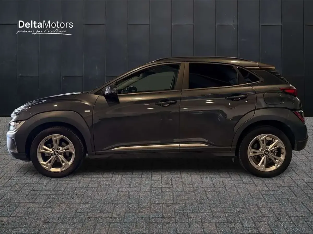 Usata Hyundai Kona 120 CV (88 kW) 2022 Grigio SUV