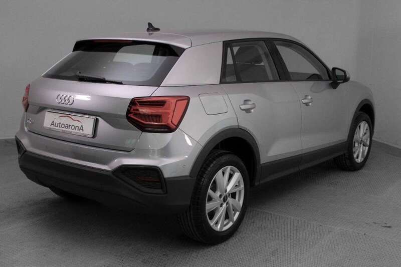 Usata Audi Q2 Business 150 CV (110 kW) 2024 Argento SUV
