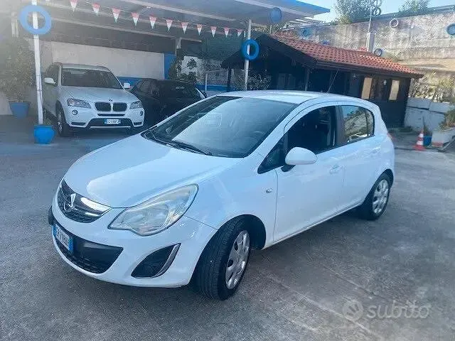 Usata Opel Corsa 85 CV (62 kW) 2013 Bianco Utilitaria