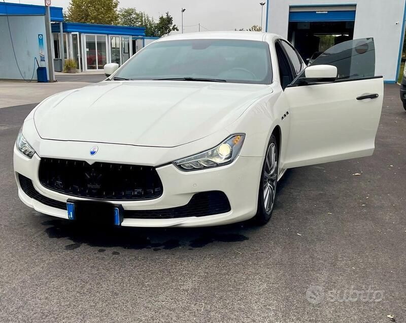 Usata Maserati Ghibli 275 CV (202 kW) 2015 Bianco Berlina