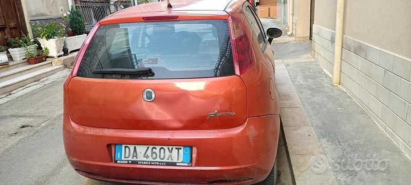 Brugt Fiat Grande Punto 90 HK (66 kW) 2006 Hatchback