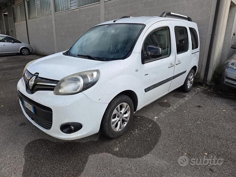 Bianco Usata 2015 Renault Kangoo Monovolume | 3900 € (Super prezzo) - Immagine 1/4