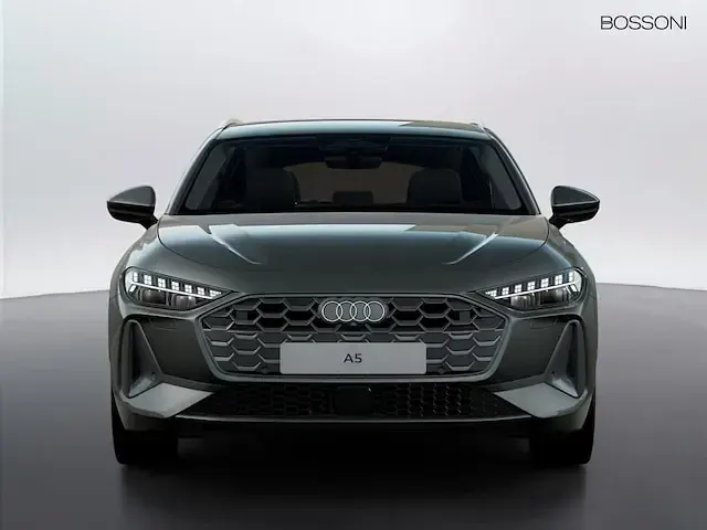 Usata Audi A5 Advanced 204 CV (150 kW) 2025 Grigio chronos metallizzato Station wagon