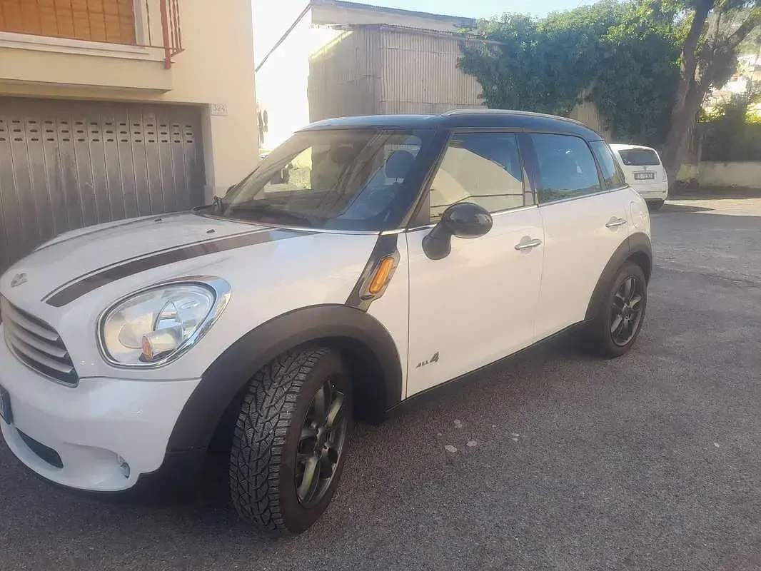 Usata Mini Cooper D Countryman 111 CV (81 kW) 2011 Bianco SUV