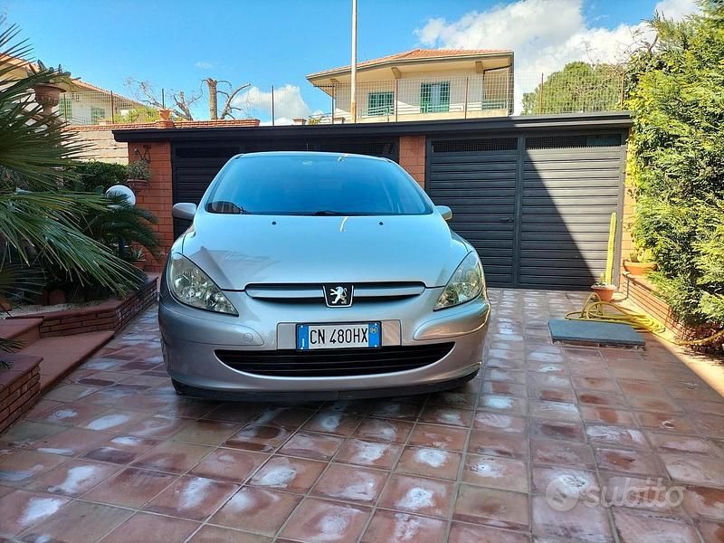 Usata Peugeot 307 90 CV (66 kW) 2004 Grigio Berlina