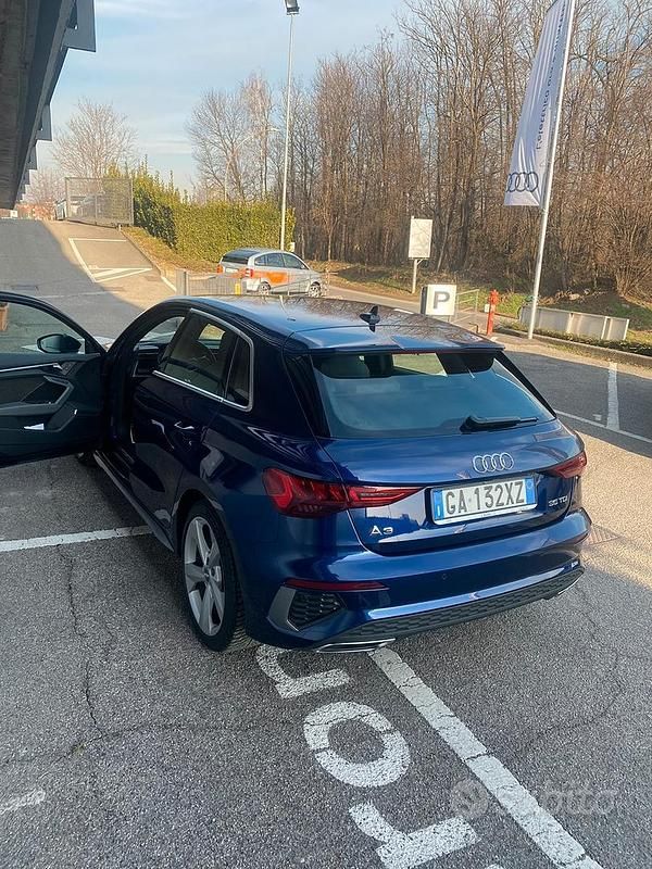 Usata Audi A3 S-Line 150 CV (110 kW) 2021 Blu Berlina