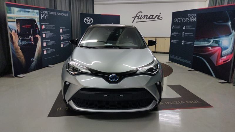 Usata Toyota C-HR Lounge 152 CV (111 kW) 2023 Grigio SUV
