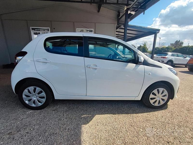 Usata Peugeot 108 Active 69 CV (50 kW) 2015 Bianco Utilitaria