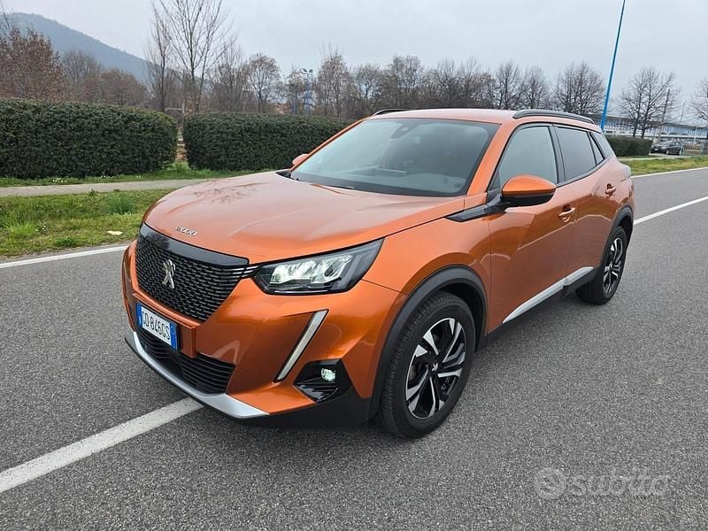 Usata Peugeot 2008 GTi 130 CV (95 kW) 2022 Arancione SUV