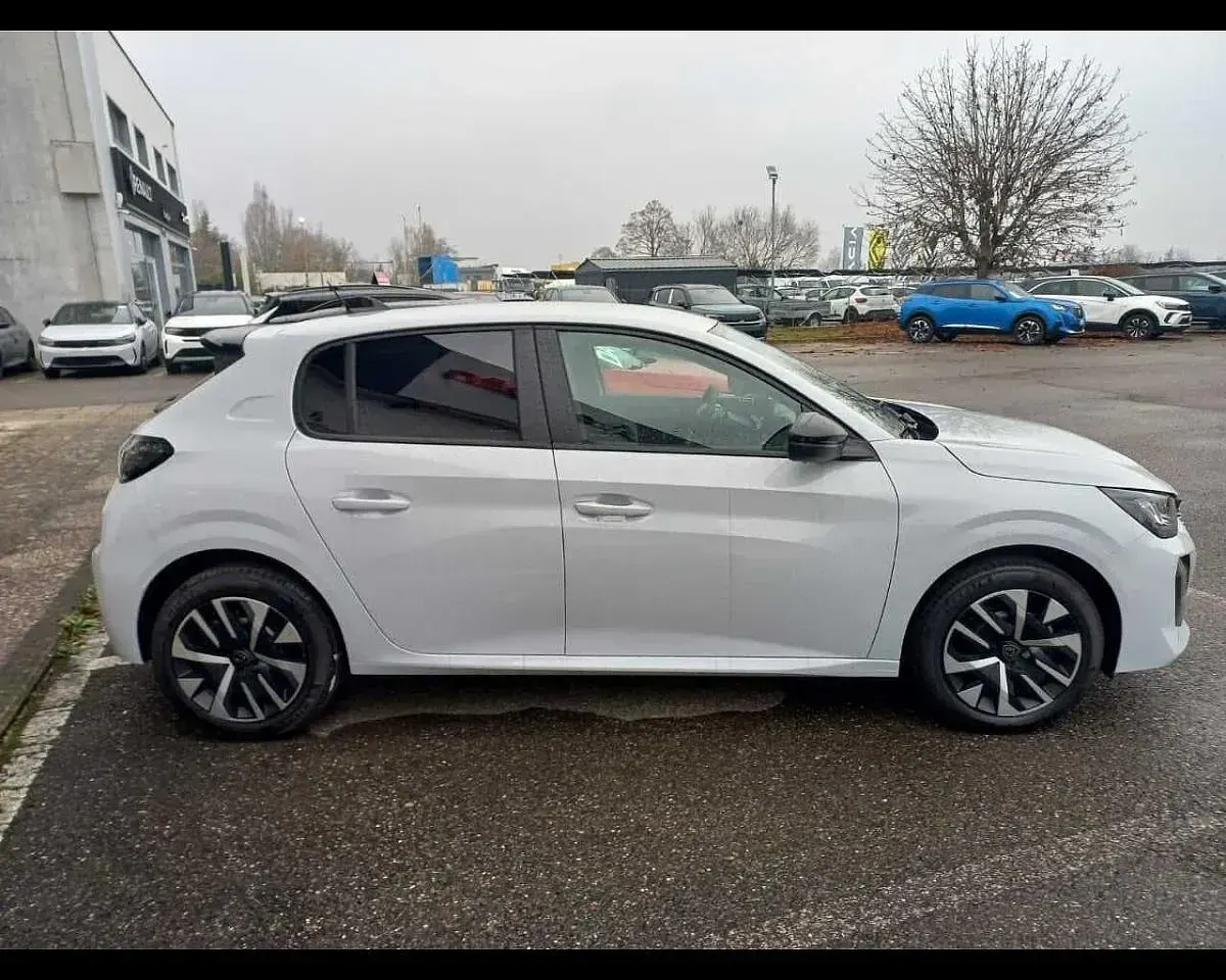 Nuova Peugeot 208 Business-Line 110 CV (80 kW) 2025 Bianco Utilitaria