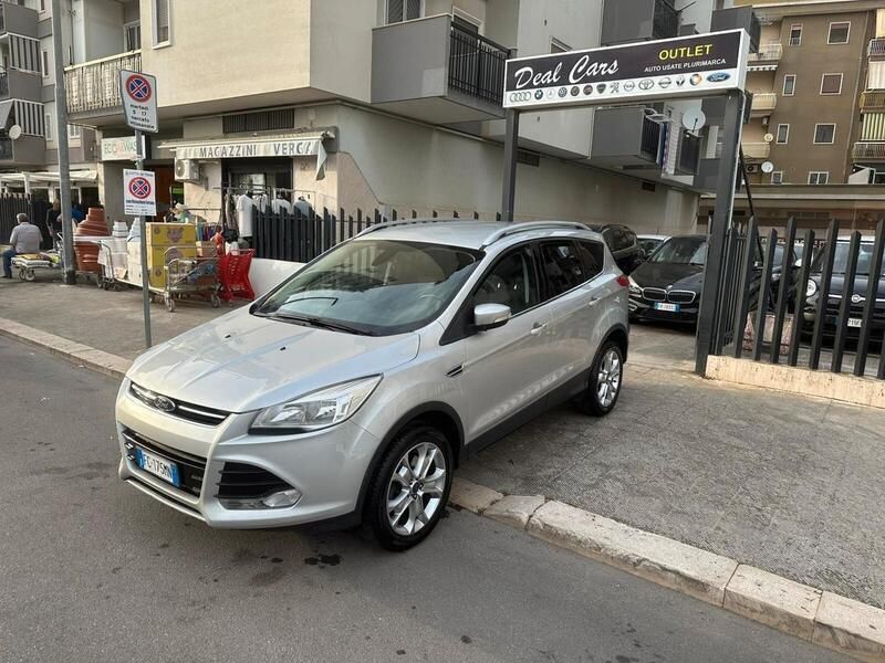 Argento Usata 2016 Ford Kuga Titanium SUV | 11.900 € (Ottimo prezzo) - Immagine 1/4