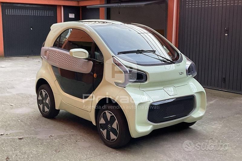 Usata XEV Yoyo 2024 Verde Utilitaria
