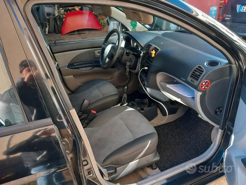 Usata Kia Picanto Spirit 61 CV (44 kW) 2008 Nero Utilitaria