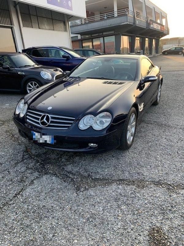 Usata Mercedes SL350 245 CV (180 kW) 2006 Blu Cabrio