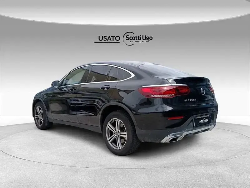 Usata Mercedes GLC200 Premium 163 CV (119 kW) 2023 Nero SUV