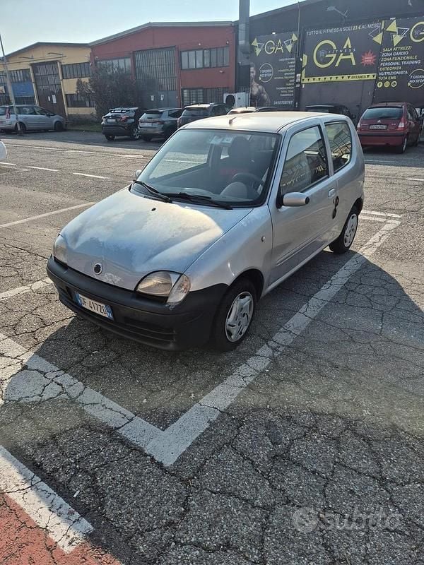 Usata Fiat 600 54 CV (39 kW) 2005 Grigio Utilitaria