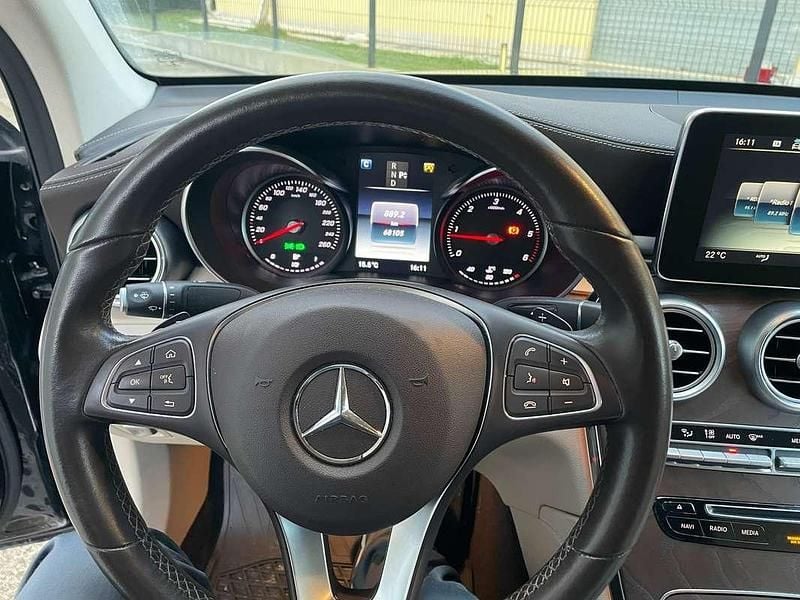 Usata Mercedes GLC250 Premium 204 CV (150 kW) 2018 Nero Coupé