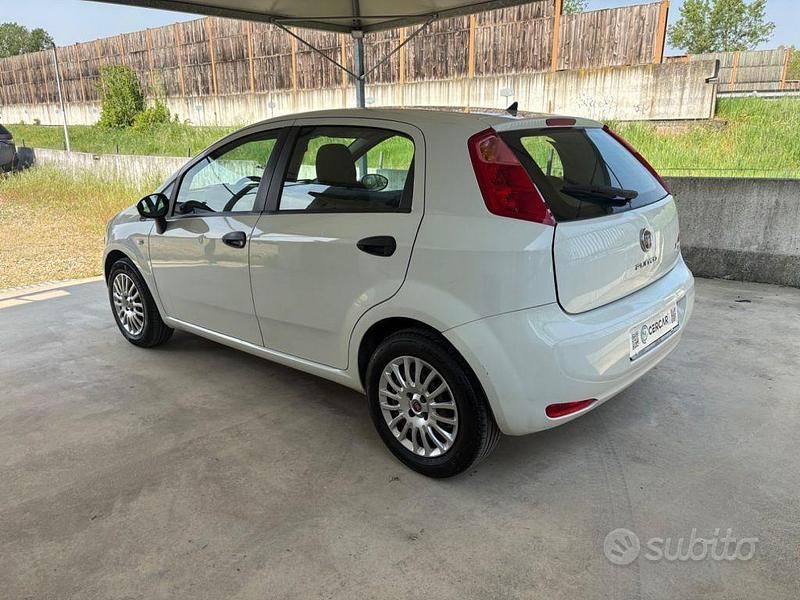 Occasion Fiat Punto 69 ch (50 kW) 2015 Blanc Citadine