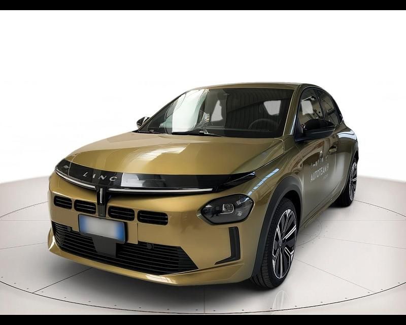 Usata Lancia Ypsilon 110 CV (80 kW) 2024 Oro Utilitaria