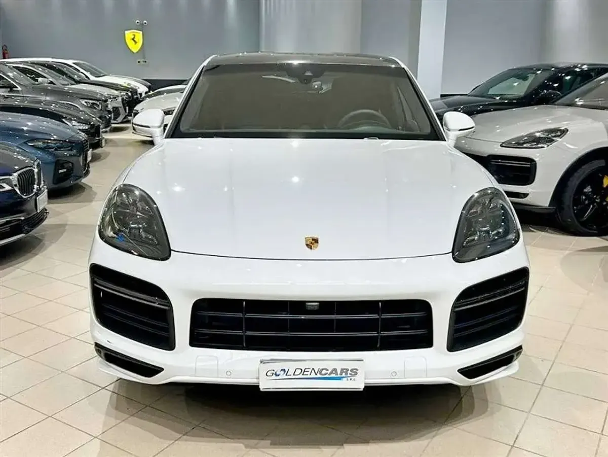 Usata Porsche Cayenne Turbo 549 CV (403 kW) 2019 Bianco SUV