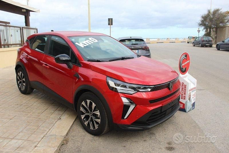 Nuova Renault Captur Evolution 91 CV (66 kW) 2025 Rosso SUV