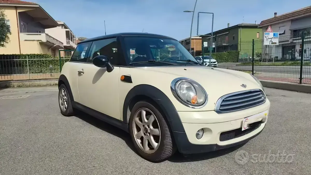 Usata Mini Cooper 116 CV (85 kW) 2006 Bianco Utilitaria