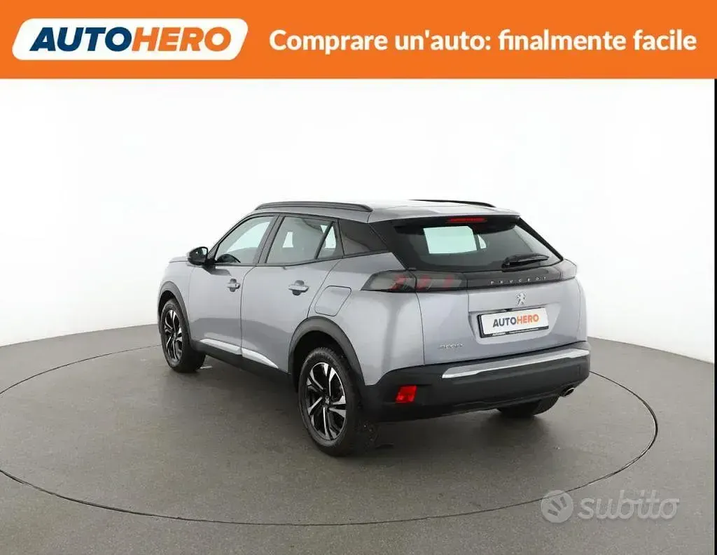 Gebraucht Peugeot 2008 Allure 131 PS (96 kW) 2021 Grau SUV