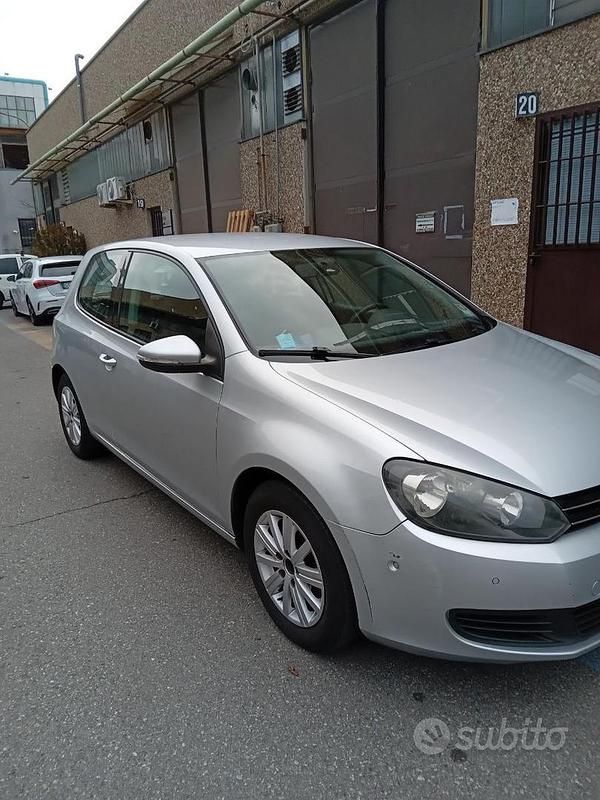 Usata VW Golf VI Highline 122 CV (89 kW) 2011 Grigio Utilitaria