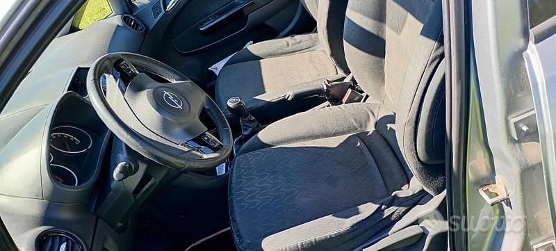 Usata Opel Corsa 75 CV (55 kW) 2013 Grigio Utilitaria