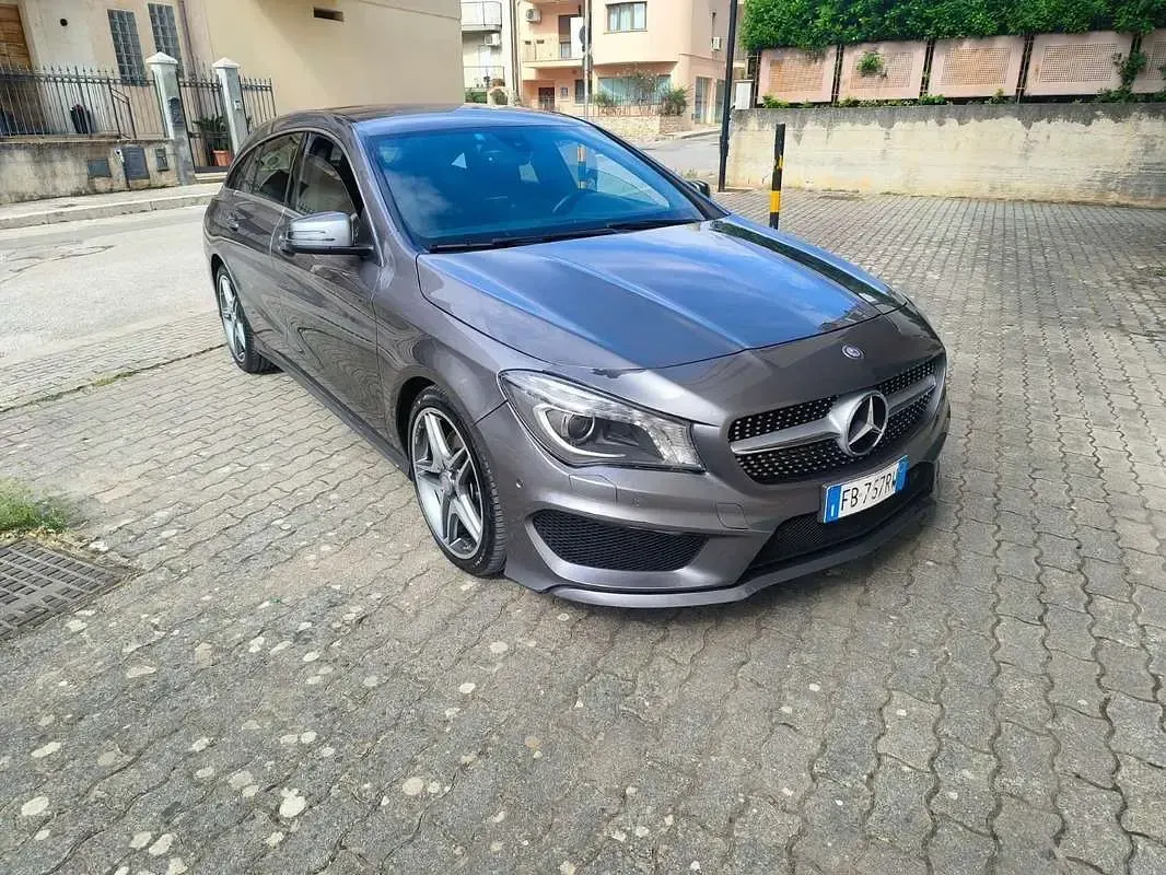 Usata Mercedes CLA220 Shooting Brake AMG 177 CV (130 kW) 2015 Station wagon