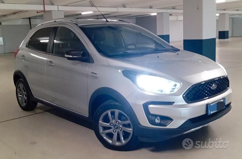 Grigio Usata 2020 Ford Ka Plus Active Due volumi | 9800 € - Immagine 1/4
