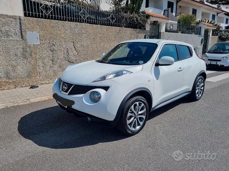 Usata Nissan Juke Tekna 110 CV (80 kW) 2013 Bianco SUV