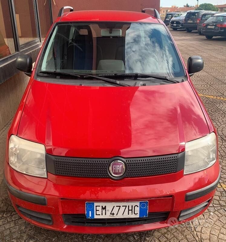 Rosso Usata 2012 Fiat Panda Due volumi | 4500 € (Ottimo prezzo) - Immagine 1/4