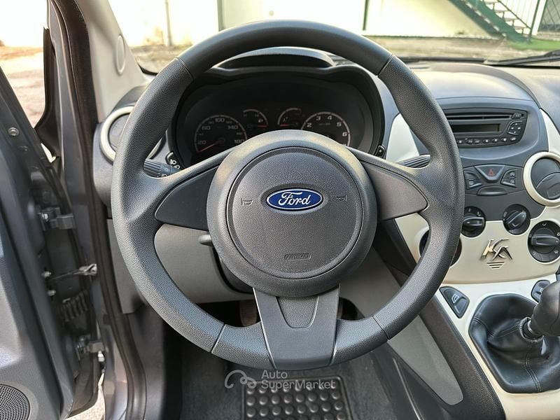 Usata Ford Ka Plus 69 CV (50 kW) 2011 Gray Utilitaria