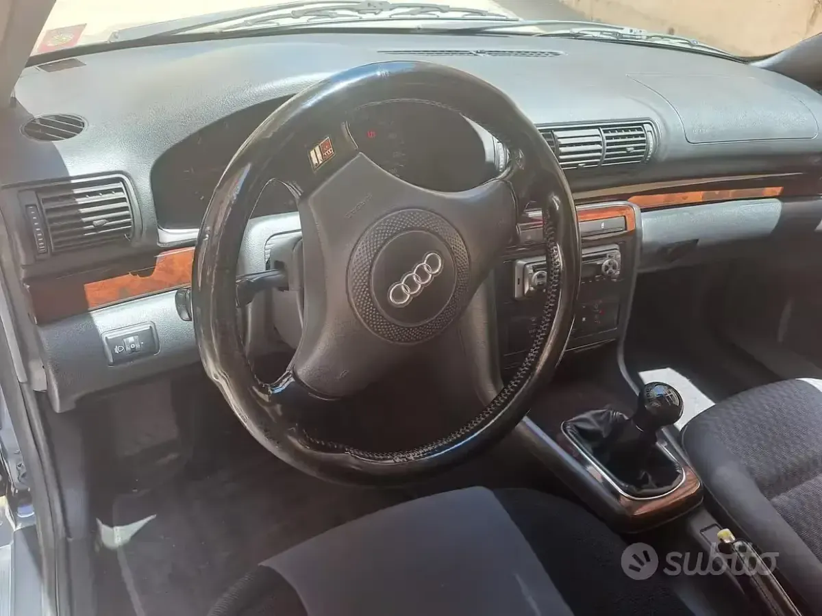 Usata Audi A4 110 CV (80 kW) 1999 Bluazzurro Station wagon