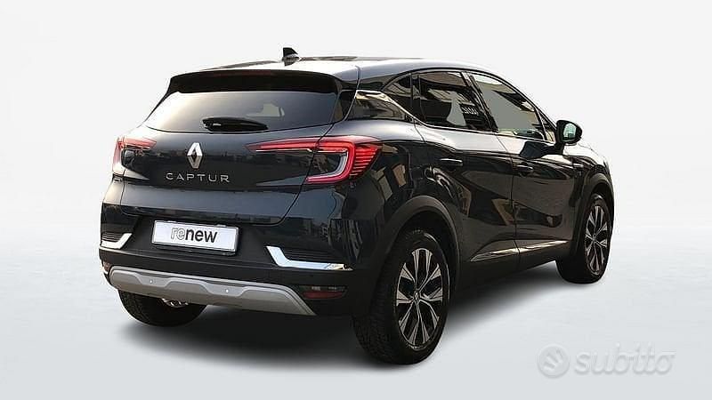 Usata Renault Captur Techno 90 CV (66 kW) 2023 Azzurro SUV