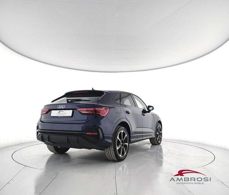 Usata Audi Q3 Sportback S-Line 150 CV (110 kW) 2022 Blu SUV