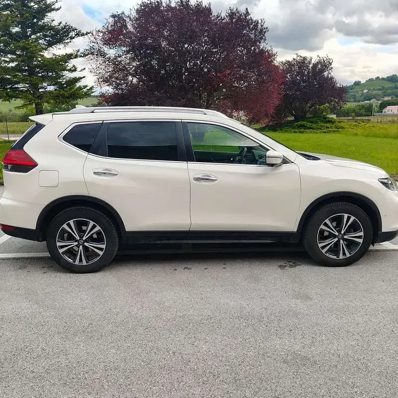 Begagnad Nissan X-Trail N-Connecta 131 HK (96 kW) 2018 Vit SUV