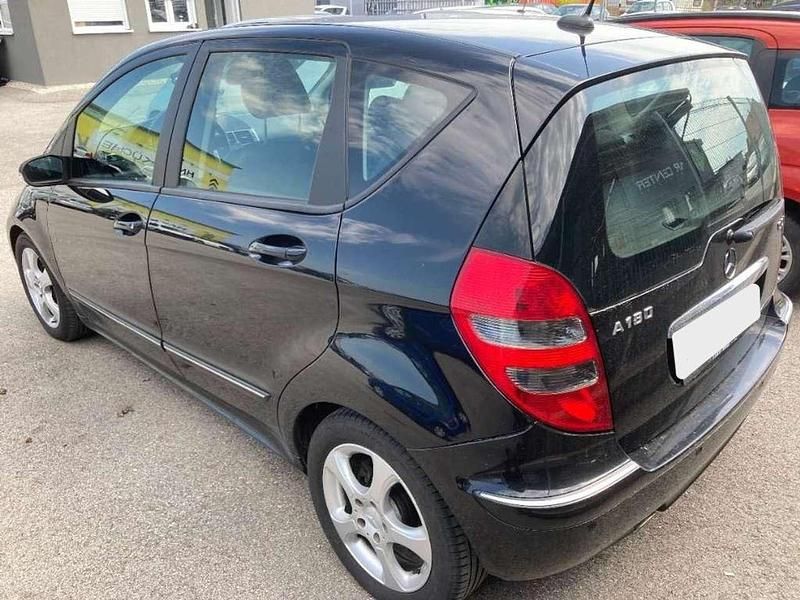 Usata Mercedes A180 Avantgarde 109 CV (80 kW) 2006 Nero Berlina