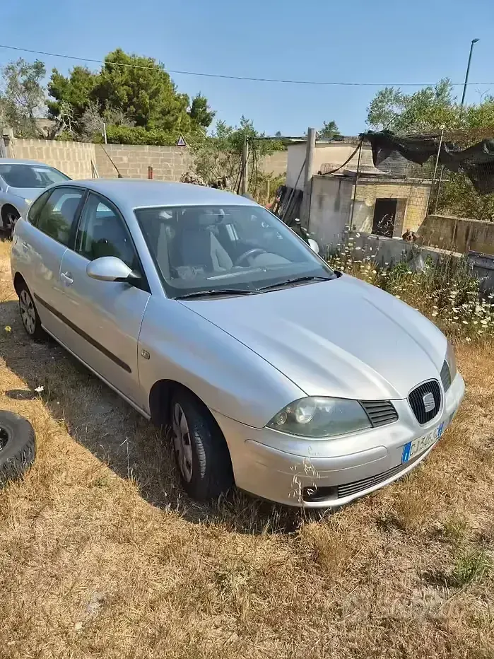 Usata Seat Ibiza 75 CV (55 kW) 2003 Giallo Utilitaria