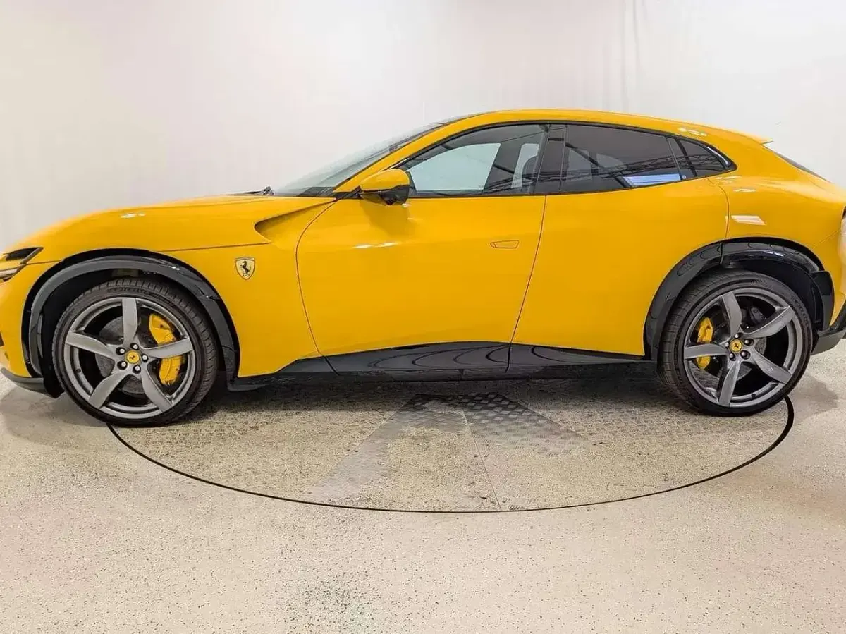 Usata Ferrari Purosangue 725 CV (533 kW) 2024 Giallo modena SUV