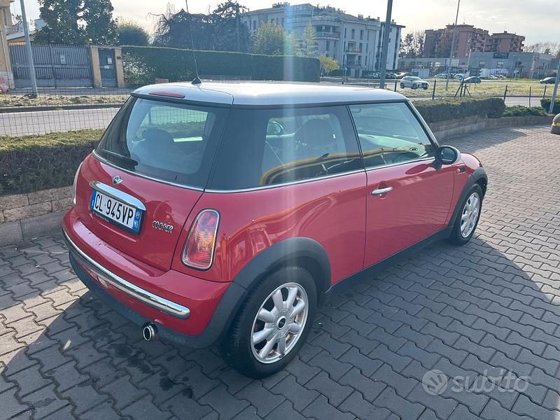 Usata Mini Cooper 2004 Rosso Utilitaria